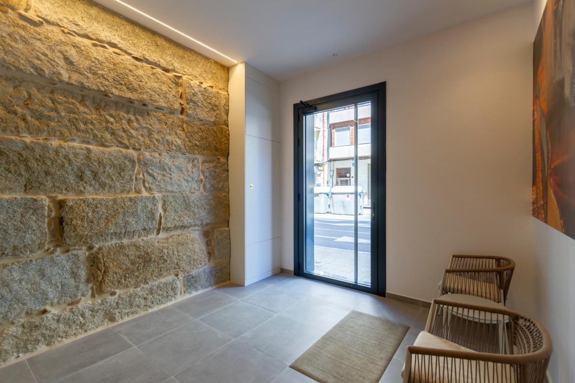 Urbanfive Apartamentos Ourense Centro Exterior photo