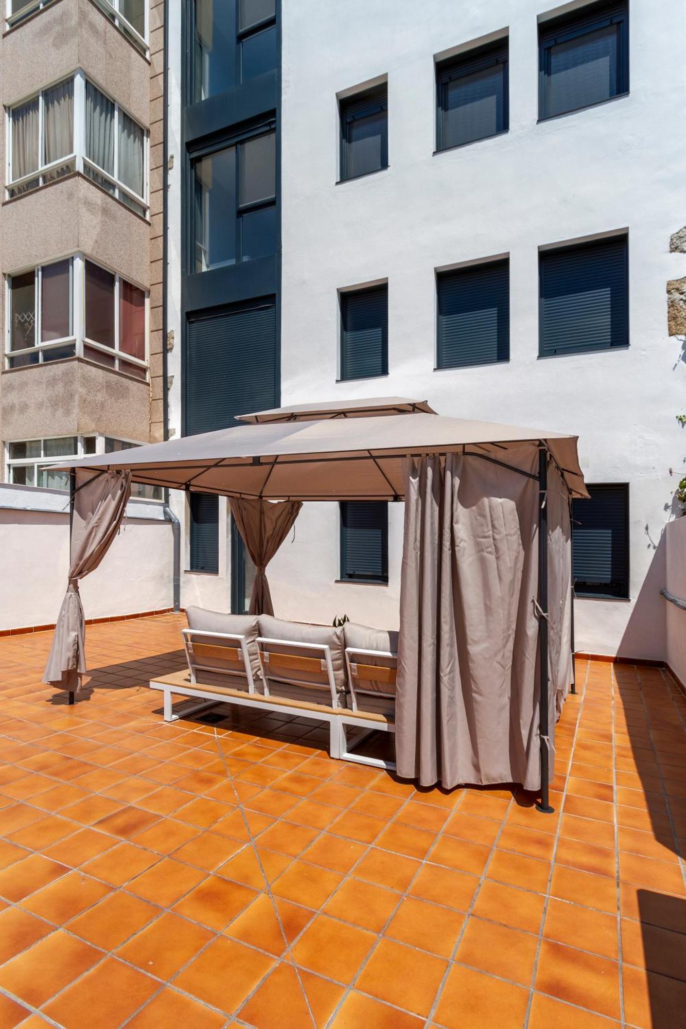 Urbanfive Apartamentos Ourense Centro Exterior photo