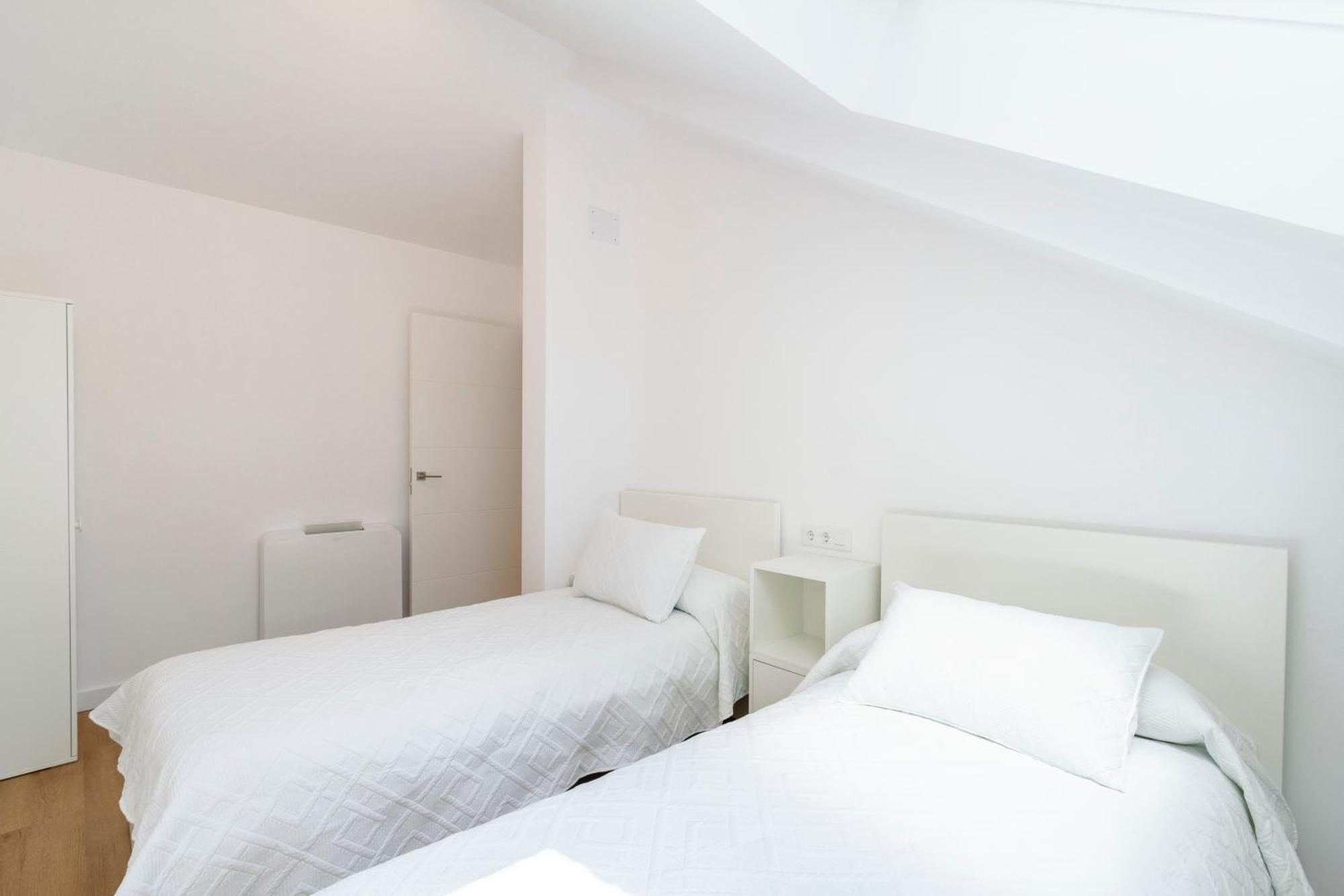 Urbanfive Apartamentos Ourense Centro Exterior photo